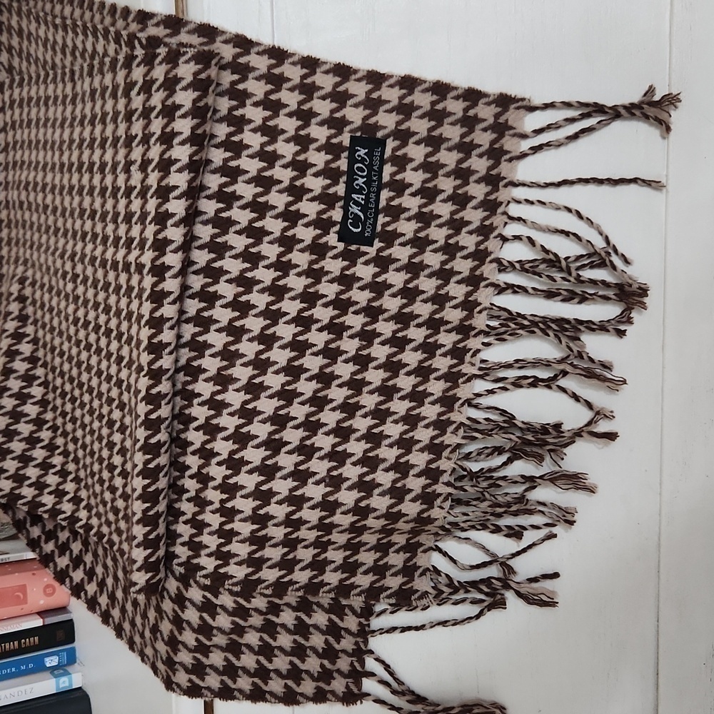 100% Clear Silk Tassel Scarf  Unisex Camel beige Brown Houndstooth Luxury - Picture 3 of 10